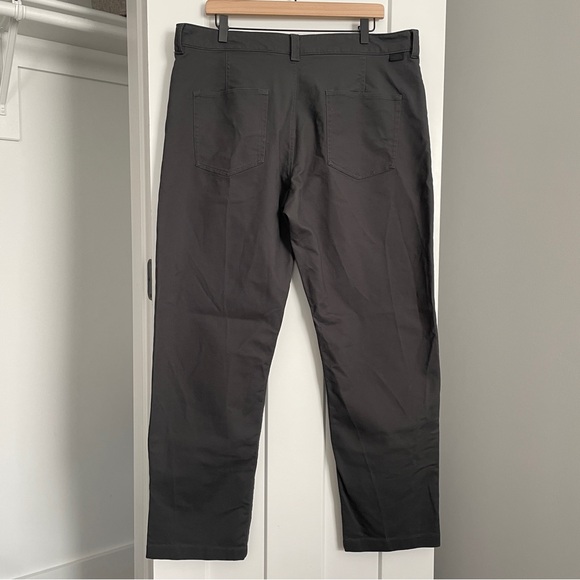 The North Face Dark Grey Chino Pants Casual Size 38 Men's - Picture 2 of 9